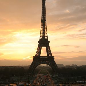 Pôr do sol na Torre Eiffel