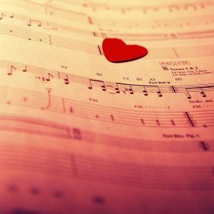 Notas Musicais com Coração