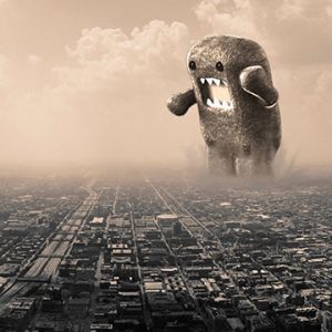 Monstro Gigante Sobre a Cidade