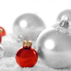 Enfeites de Natal na Neve