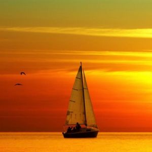 Navegando ao Pôr do Sol