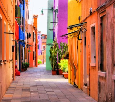 Rua Colorida em Burano
