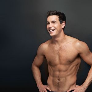 Retrato de Homem Sorridente