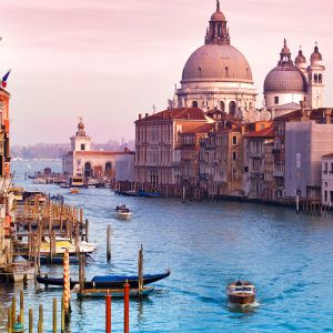 Canal de Veneza ao Pôr do Sol