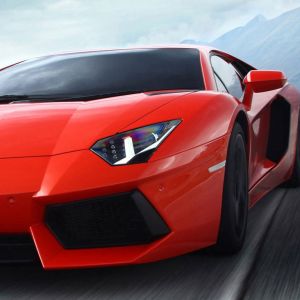 Lamborghini Aventador Vermelha