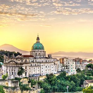Linda arquitetura italiana ao pôr do sol