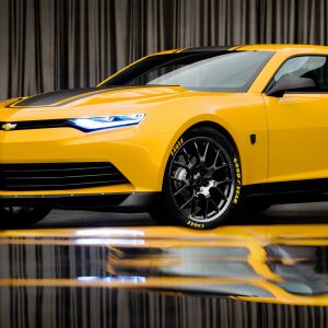 Carro Esportivo Chevrolet Camaro Amarelo