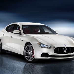 Carro de Luxo Maserati Ghibli