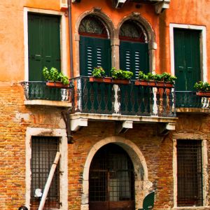 Canal Veneziano com Gondola