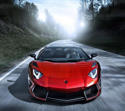 Lamborghini Aventador na estrada